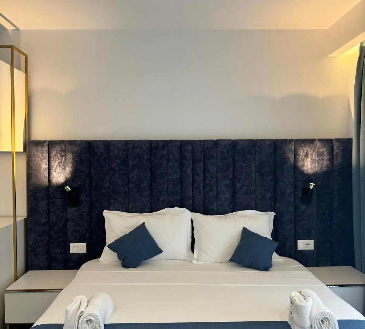 ****  Hotel Bar Restorant Ylli Shëngjin Albania